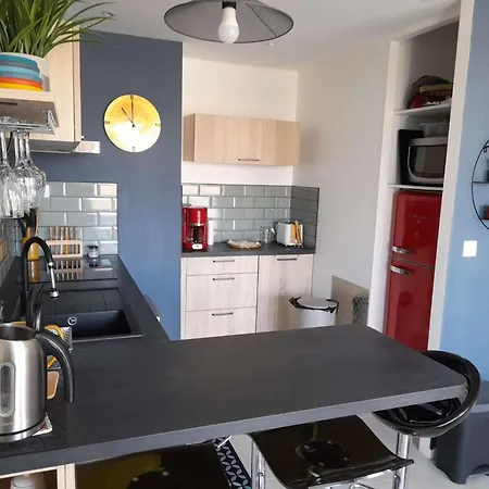 T2 A 300m Du Marche - Balcon, Cuisine Equipee, Confort, Ideal Vacances. - Fr-1-494-183 Appartamento *