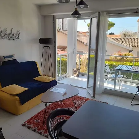 T2 A 300m Du Marche - Balcon, Cuisine Equipee, Confort, Ideal Vacances. - Fr-1-494-183 Apartment *
