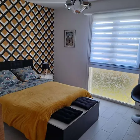 T2 A 300m Du Marche - Balcon, Cuisine Equipee, Confort, Ideal Vacances. - Fr-1-494-183 Apartment Royan